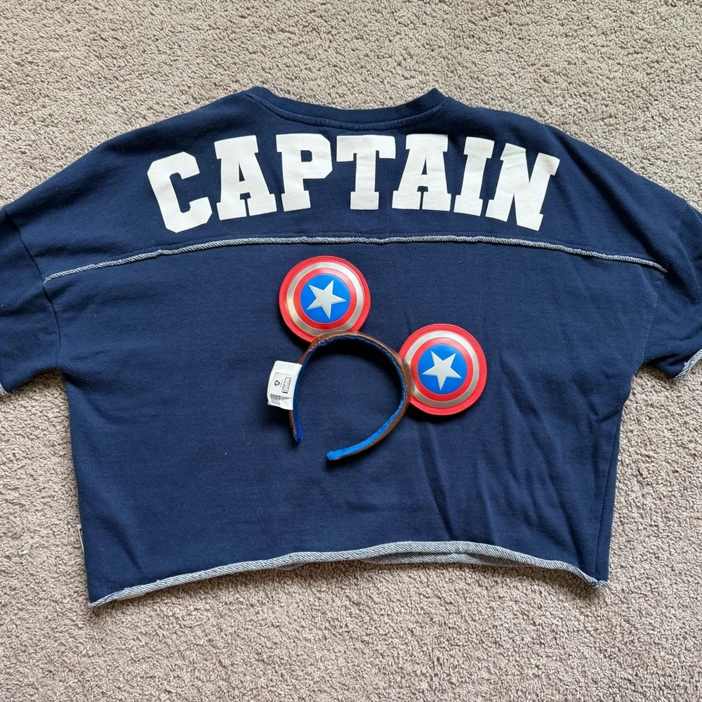 GUC Marvel Captain America Oversized XL shirt and matching Ears from Disneyland - Picture 2 of 3